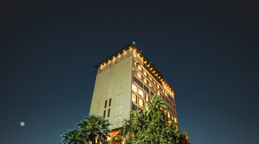 Clarks Premier, Kota