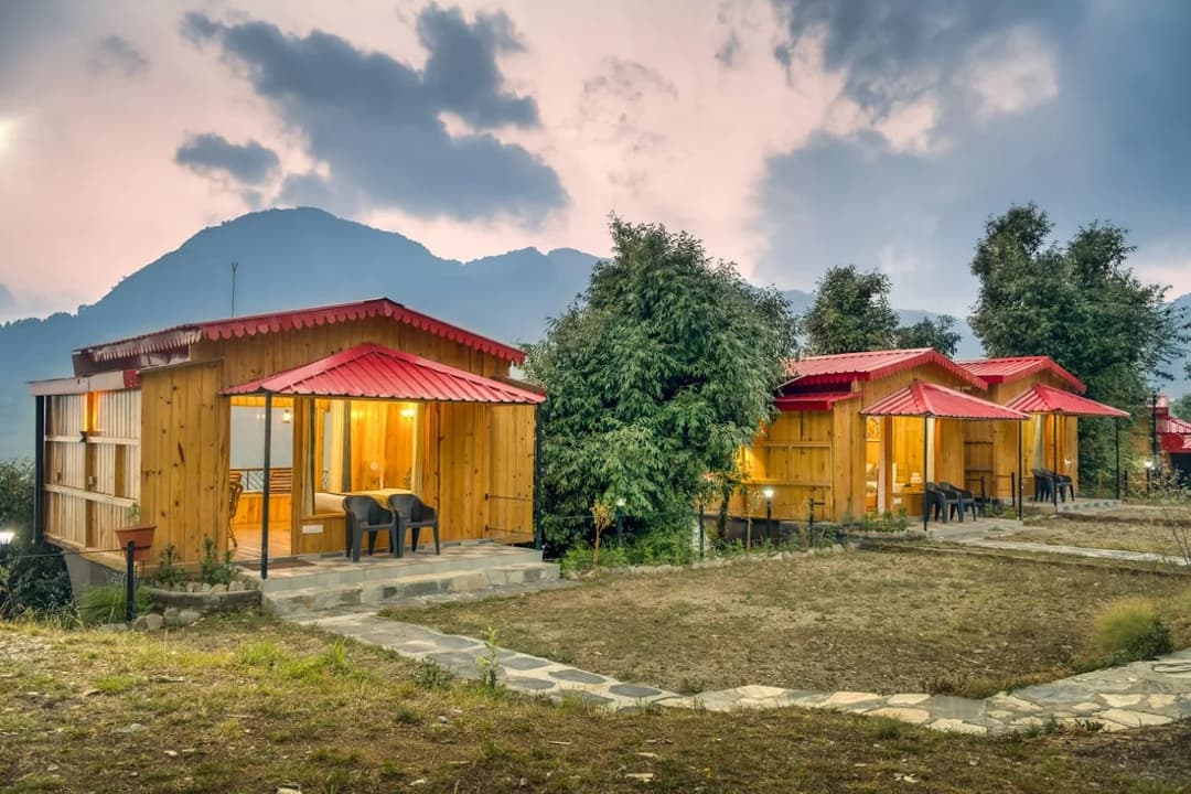 explore pangot sightseeing spots near nainital for a weekend escape