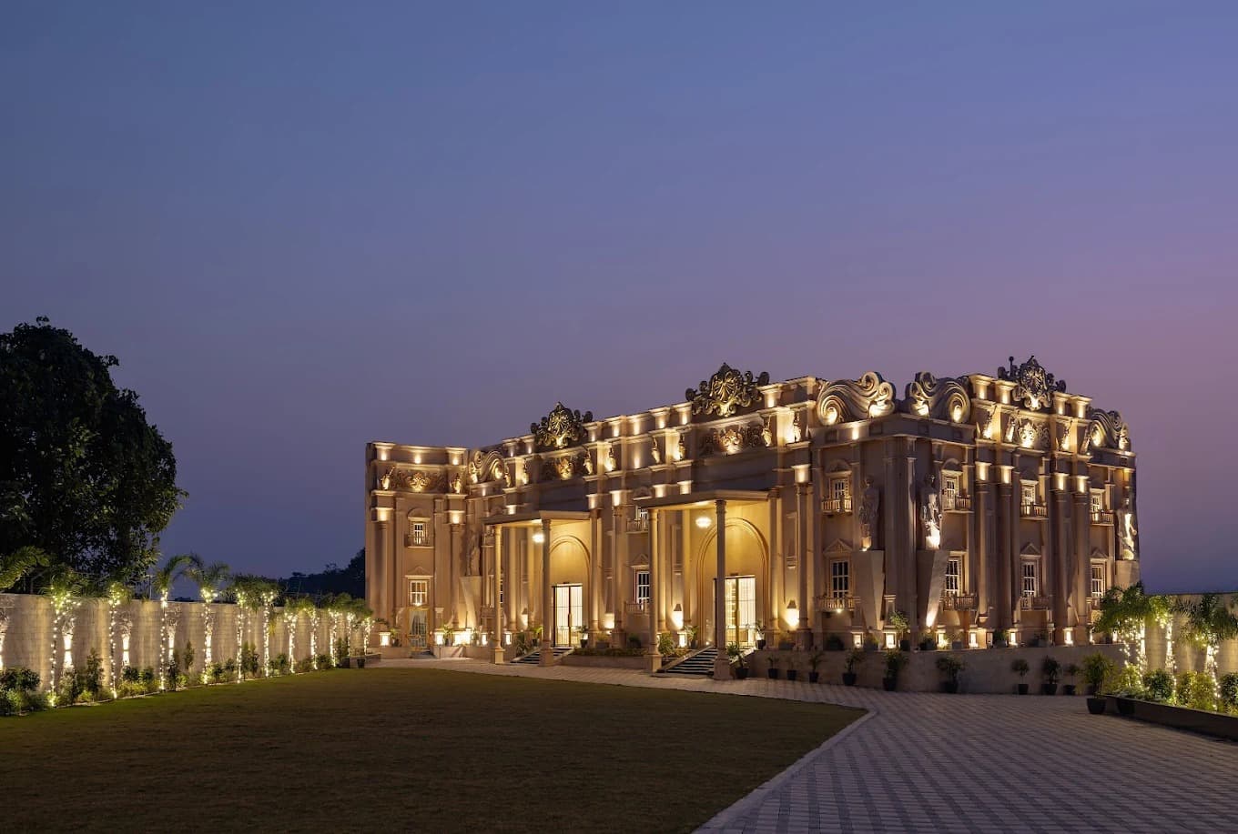 stay at the best hotels in dhanbad near railway station