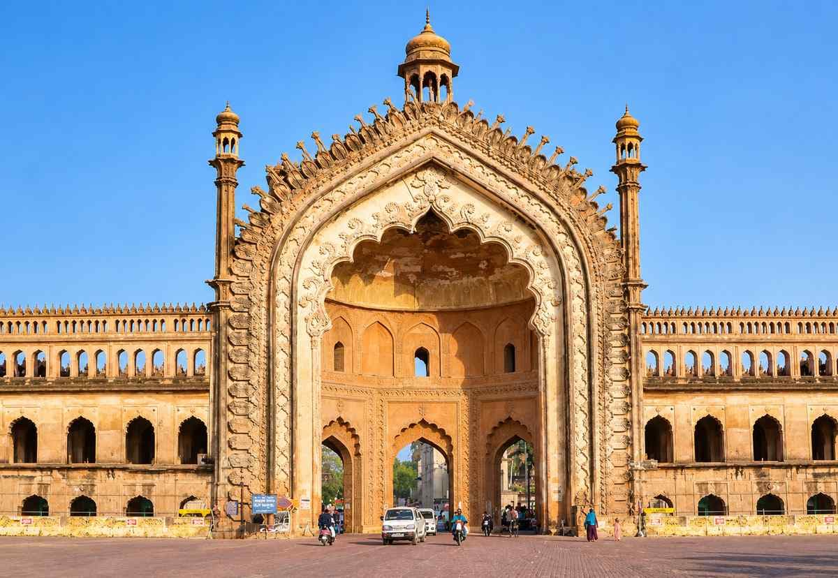 Diwali 2026 in the City of Nawabs: Where to Stay, Eat and Shop for Chikankari