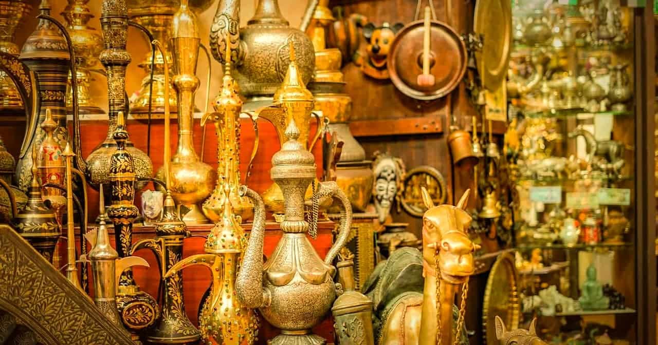 Brass Diyas and Handicrafts: How to Buy Authentic Moradabad Brassware for Diwali
