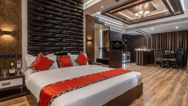 DiVaN Presidential Suite